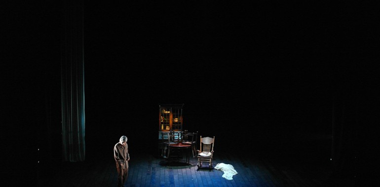 연극 <b>벛꽃동산</b>