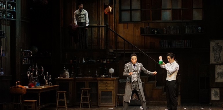 술과 눈물과 지킬앤하이드