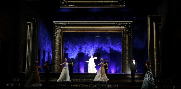 뮤지컬 잃어버린 얼굴, 1895